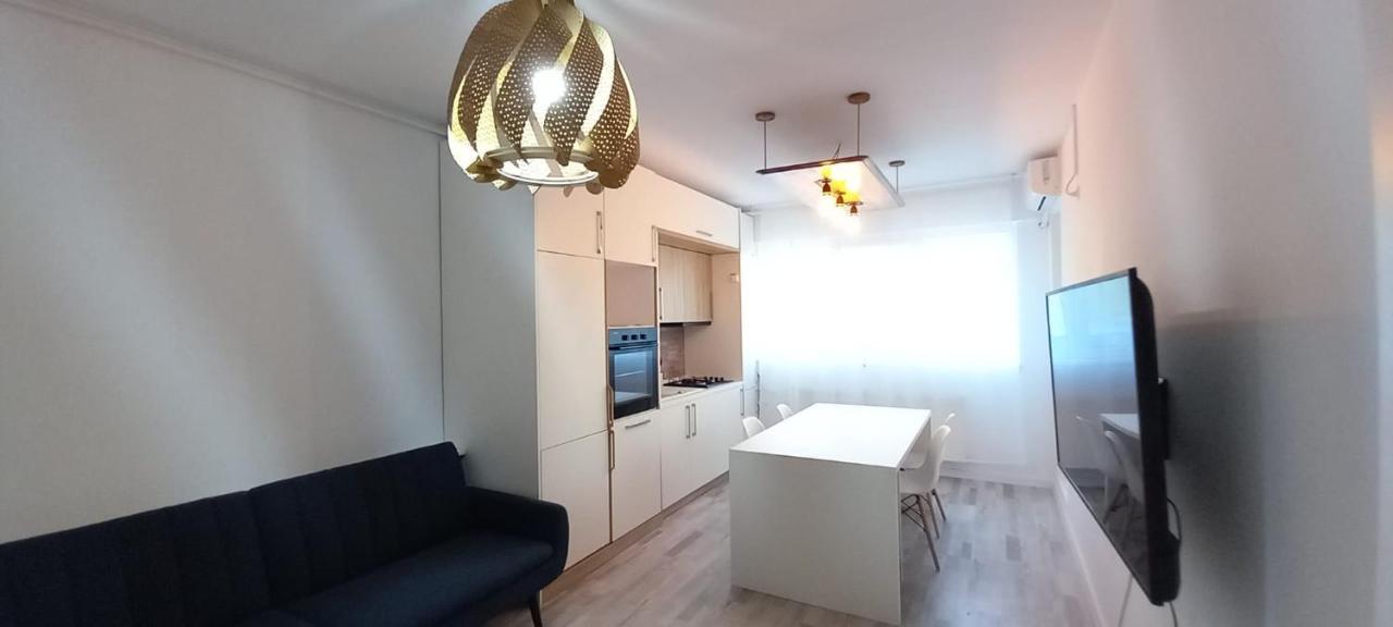 Modern 1Br Apartment With Wifi, Parking And Self Check In ブカレスト エクステリア 写真